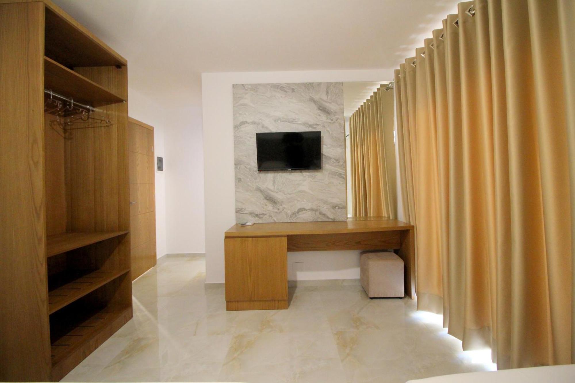 Hotel Four Islands كساميل المظهر الخارجي الصورة